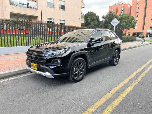 Toyota RAV4 2.5 Xroad