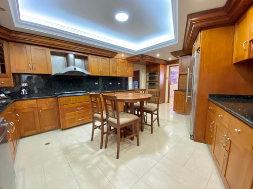 Imagen 2 de 16 de Cv-908 Zona Este Casa Quinta Lago Virginia