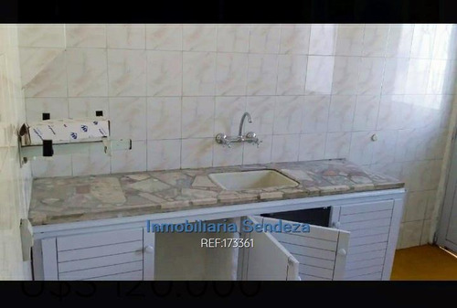 Imagen 11 de 18 de Dos Casas, Entrada Para Autos, Con Rentas. Ideal Inversores Cw173361