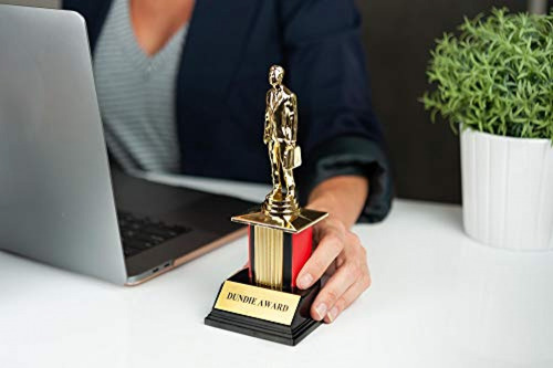 Imagen 6 de 7 de Toynk/just Funky The Office Dundie Award Réplica Del Trofeo