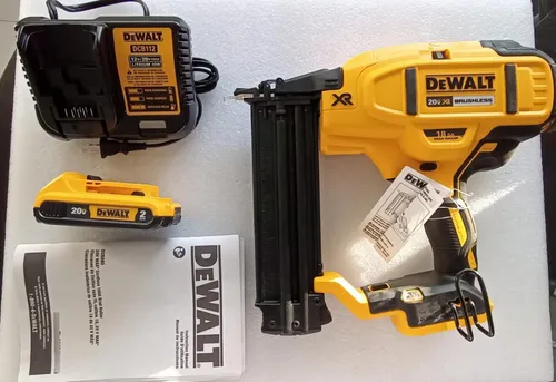 Nuevo Kit Clavadora Inal mbrica Dewalt Dcn680 Calibre 18 Env o