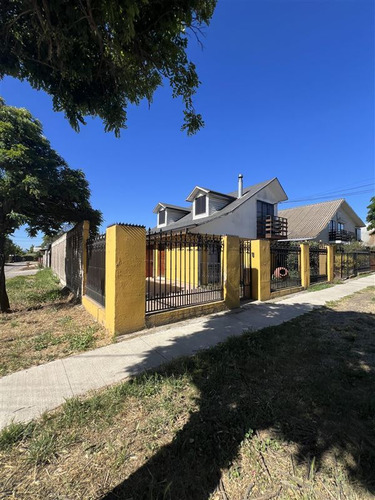 Vendemos Casa Esquina En Céntrica Ubicación De Talca