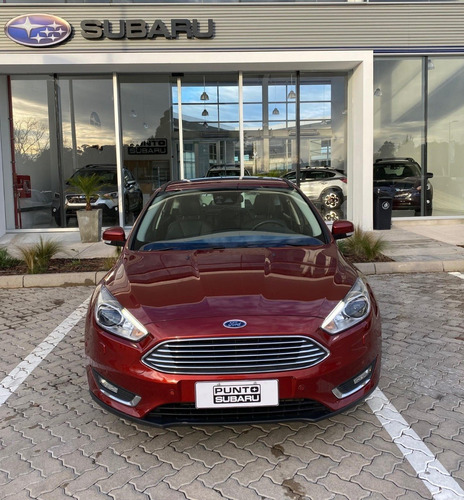 Ford Focus Titanium 2.0 At
