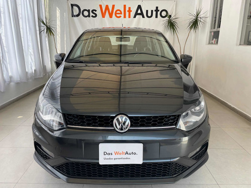 Imagen 2 de 16 de Volkswagen Vento 2020 1.6 Confortline Atm