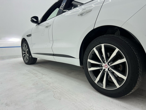 Jaguar F-PACE 3.0 R-sport At
