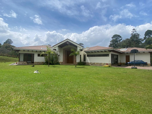 Venta Casa Finca Moderna Rionegro Llanogrande Vilachuaga. 