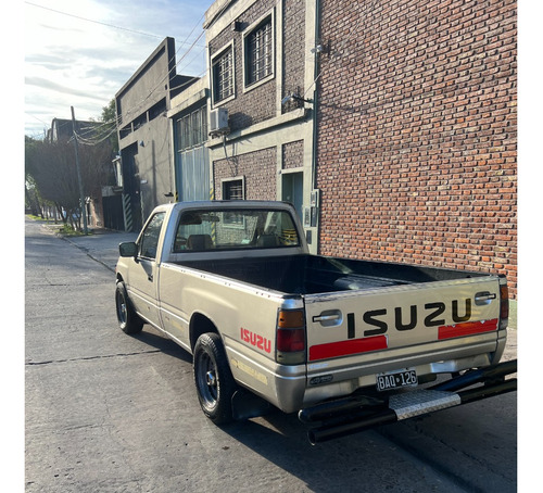 Isuzu Pick Up 2.5 Aa D/c 4x2