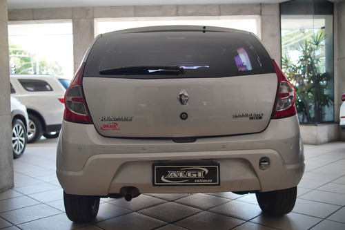 Renault Sandero 1.0 EXPRESSION 16V FLEX 4P MANUAL