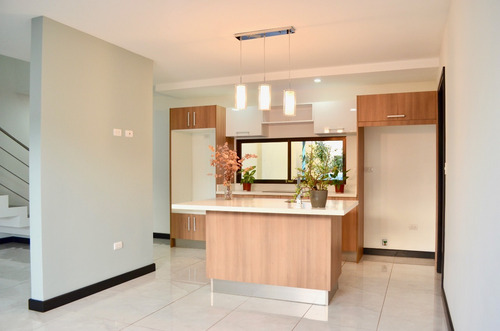 Imagen 7 de 24 de Alquiler De Casa En Santo Domingo De Heredia En Condominio
