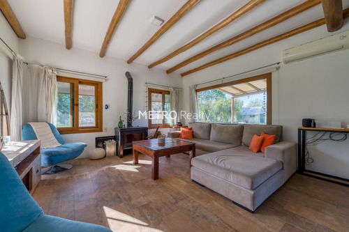 Casa En Venta Sobre Lote De 1 Hectarea En Loma Escondida, Open Door