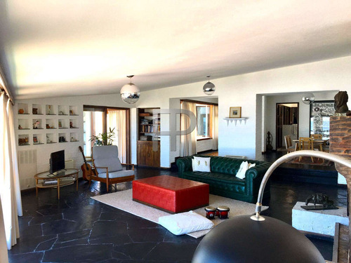 Imagen 2 de 12 de Casa En Venta Punta Del Este 6 Dormitorios, 650 M2 Terreno