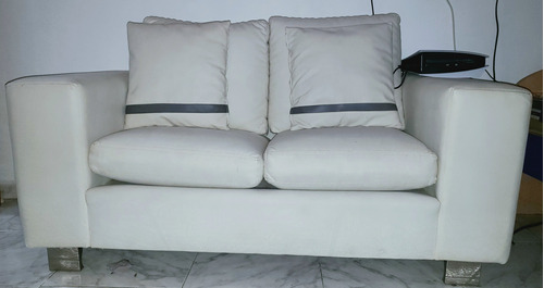 Sofa Dos Puestos En Piel Color Blanco 