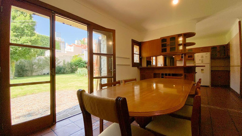 Chalet En Venta En El Barrio Stella Maris, Mar Del Plata