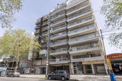 Venta Monoambiente Con Cochera. Balcón, Parrilla, Luminoso. A Estrenar Parque Chas