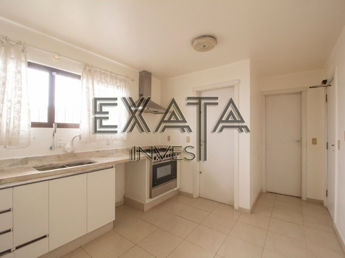 Imagem 22 de 24 de Casa Com Construção Sólida E Excelente Distribuição. Venha Morar Em Um Bairro Com Muito Verde, Em Rua Tranquila E Com Fácil Acesso A Todos Os Pontos Da Cidade Pelas Grandes Avenida - Ca00799 - 700805