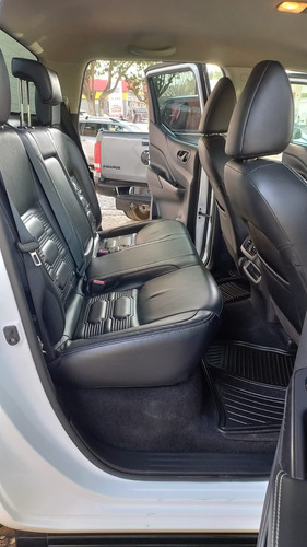 Nissan Frontier 4.0 Pro-4x V6 4x4 At