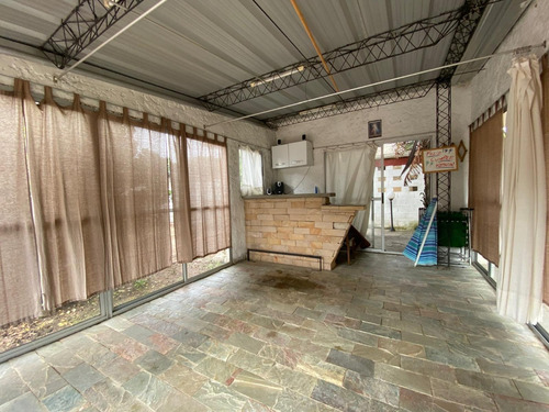 Venta. Pinar Sur. Casa 2 Dormitorios. 2 Baños. Hermoso Jardín. Sobre Asfaltada