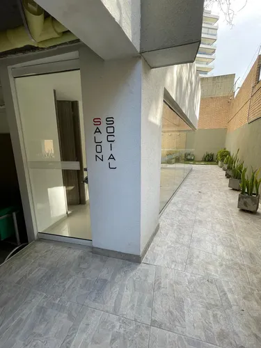 Venta Aparta-estudio. Sur De Cali. Barrio Pance, 66 Mtrs. Tercer Piso Con Ascensor. Parqueadero Propio