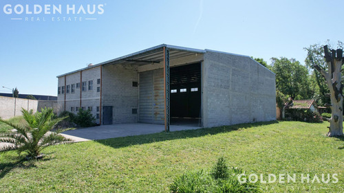 Lote De 7600 M2 En La Mejor Zona De Paso Del Rey Con Nave Industrial A M De Acceso Oeste Oportunidad