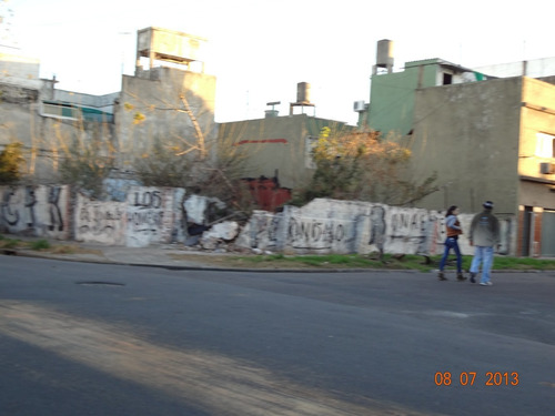 Imagen 3 de 4 de Terreno En Esquina, Amplio Lote