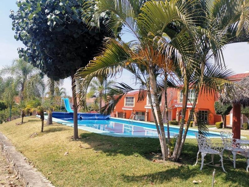 Imagen 3 de 10 de Casa Sola En Venta Oaxepec
