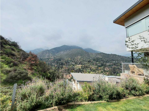 Casa En Las Condes / C El Cerro En Condominio Arrayan