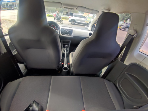 Volkswagen Up! 1.0 High Up! 75cv