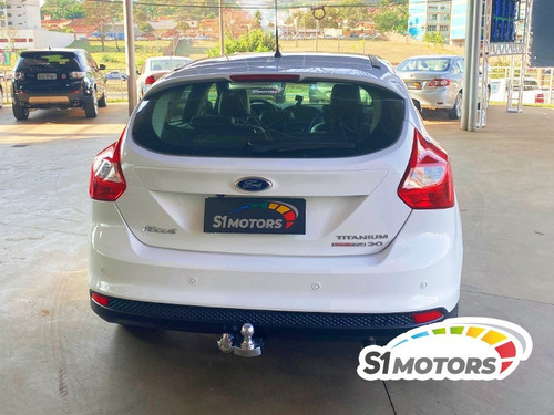 Imagem 6 de 15 de Ford Focus Titanium 2.0 Branco 2015