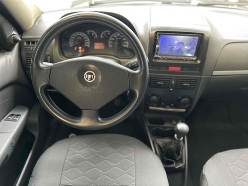 Fiat Palio 1.8 MPI HLX 8V FLEX 4P MANUAL