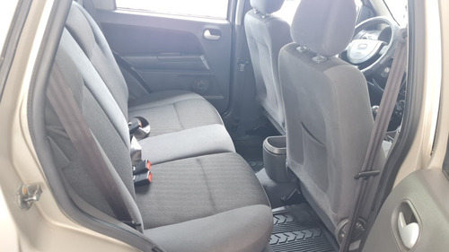 Imagen 10 de 11 de Ford Ecosport 2.0 4x2 Mt 2006