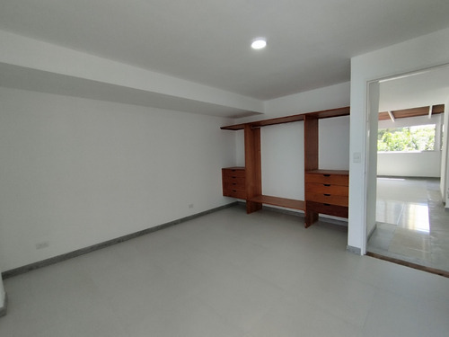 Pent House En Venta Sebucán, 279m² + 117m² Terraza, Y.a.