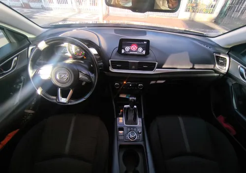 Mazda 3 2.0 Touring At