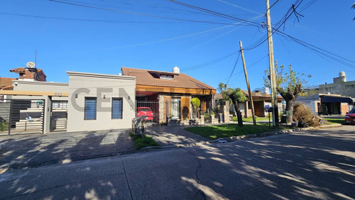 Venta Casa 5 Ambientes Padua -apta Credito Lote 420 Mts