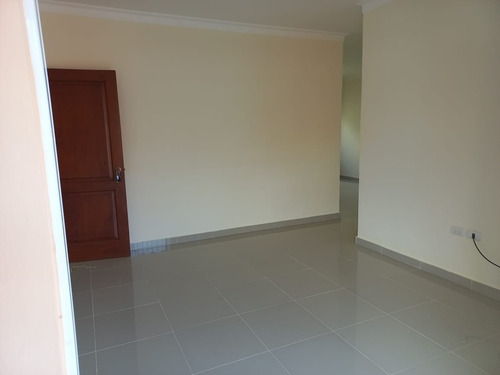 Imagen 10 de 13 de Primer Piso Y Cuarto Piso En Hainamosa