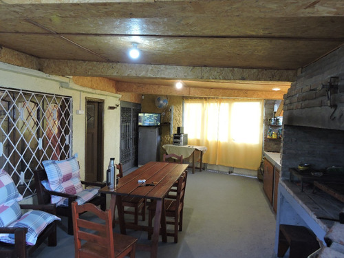 Imagen 7 de 14 de Comoda Casa Con 6 Hambientes A 40 Metros De La Playa