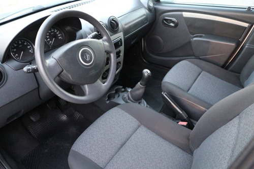 Imagem 6 de 8 de Renault Logan 1.6 Expression 8v Flex 4p Manual