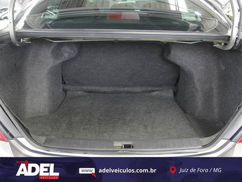 Nissan Versa 1.6 16V FLEX V-DRIVE PLUS XTRONIC