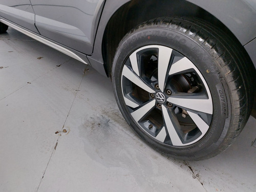 Volkswagen Nivus 1.0 200 TSI TOTAL FLEX HIGHLINE AUTOMÁTICO