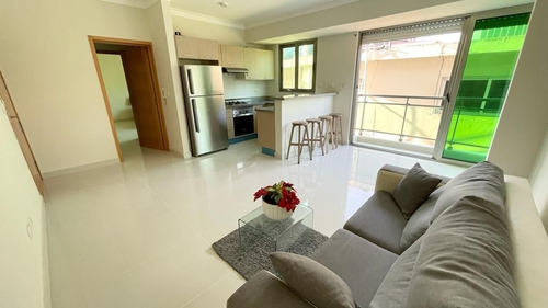 Apartamento En Alquiler Con Linea Blanca En Gazcue, Distrito Nacional, Gascue 