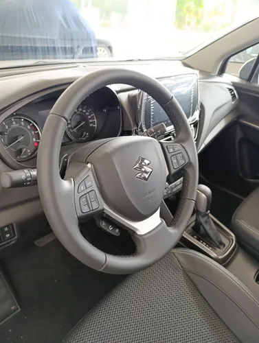 Suzuki Scross Automatica Hibrida 2026
