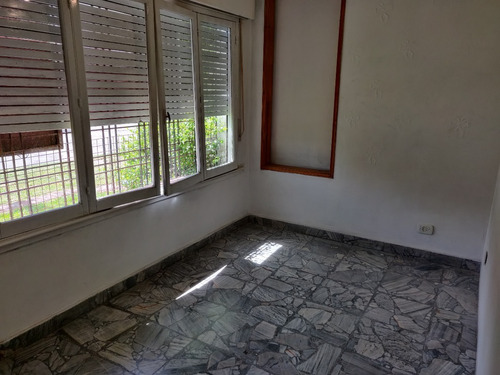 Imagen 3 de 22 de Casa En Dos Plantas En Hurlingham