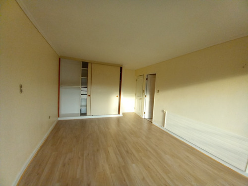 Imagen 27 de 28 de Vendo Amplísimo Departamento Remodelado