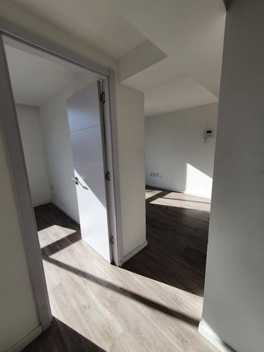 Imagen 10 de 16 de Km 0 Austral | 801 Apartamento 1 Dormitorio En Venta En Centro (montevideo) | Piso Alto Con Box | Gran Terraza Y Parrillero