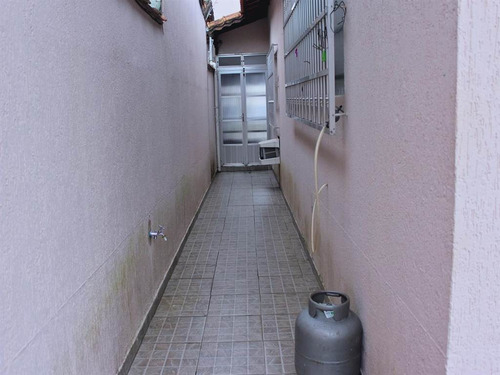 Casa Isolada,piscina,edicula,na Imobiliaria Em Praia Grande. - Sil269