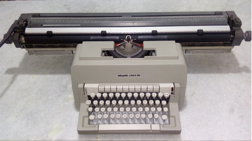 Maquina Escrever Olivetti Linea 98 - Carro Gigante 70 Cm