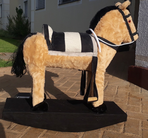 Cavalinho De Balanço Infantil Country Menino Menina Poney