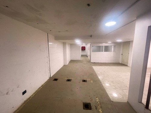 Arriendo Local Comercial De 122,10 M2, Vicuña Mackenna, Ñuñ