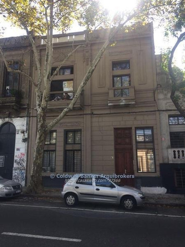 Apartamento De 2 Dormitorios Venta Con Renta En Cordón