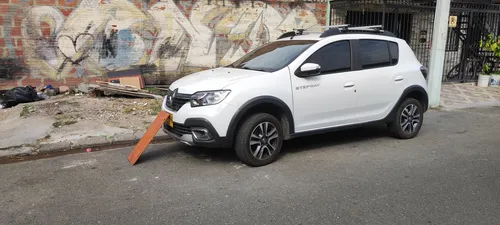 Renault Stepway 1.6 Intense Automática