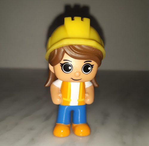 Figura Ryan´s World Muñeca Con Casco Amarillo (Usado)